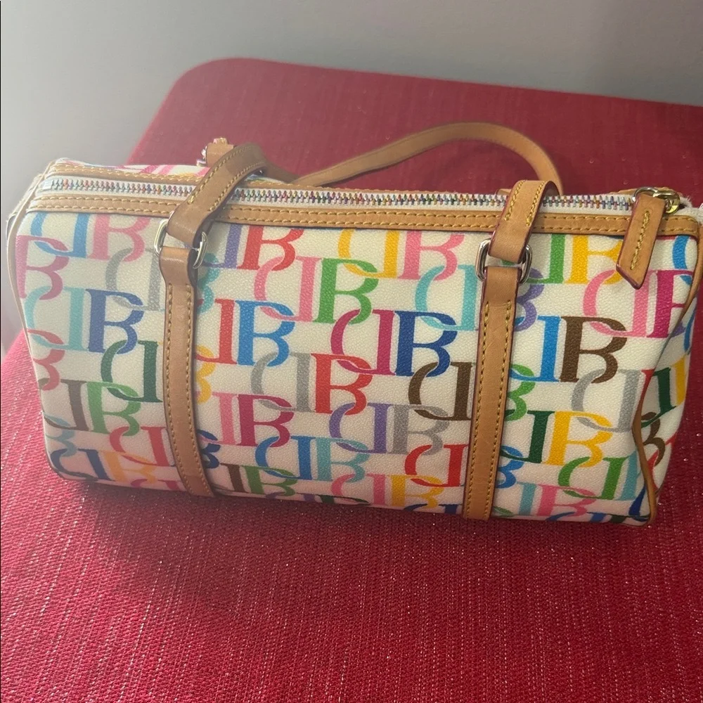 Dooney & Bourke vintage Y2K graffiti print barrel bag - Picture 2 of 4